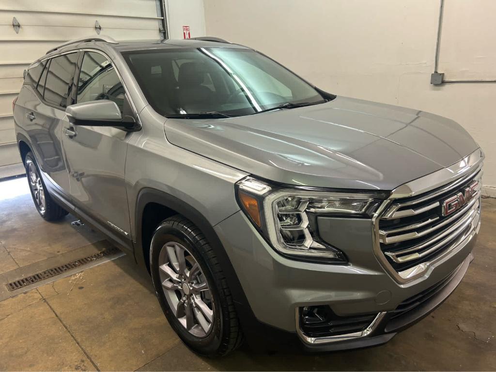 used 2023 GMC Terrain car, priced at $25,987