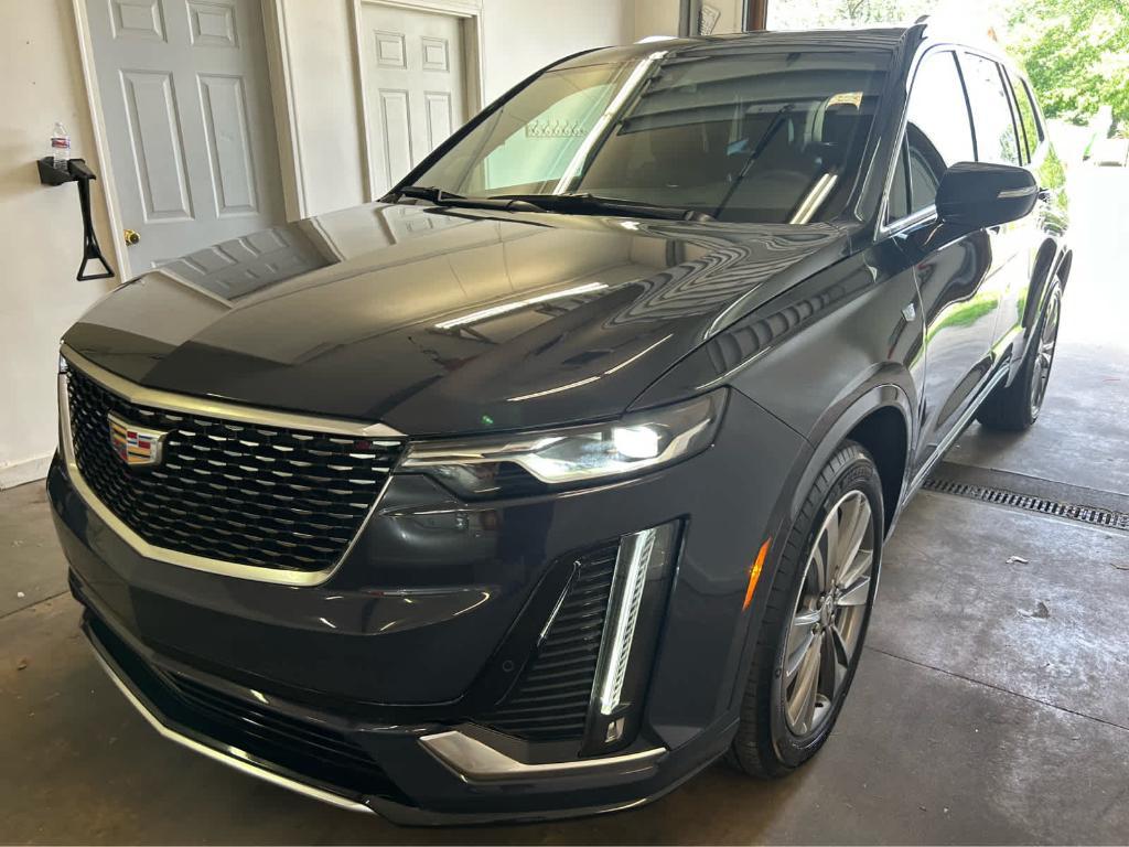 used 2025 Cadillac XT6 car, priced at $54,995