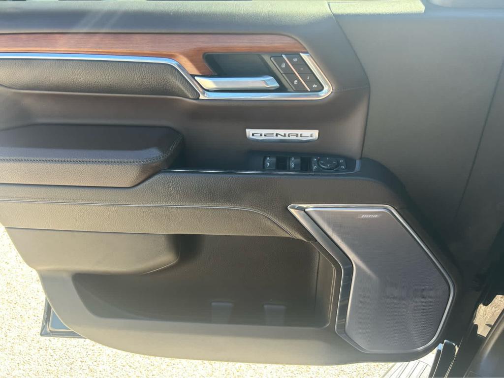 used 2022 GMC Sierra 1500 car, priced at $42,860