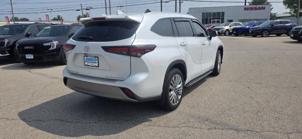 used 2024 Toyota Highlander car, priced at $50,990
