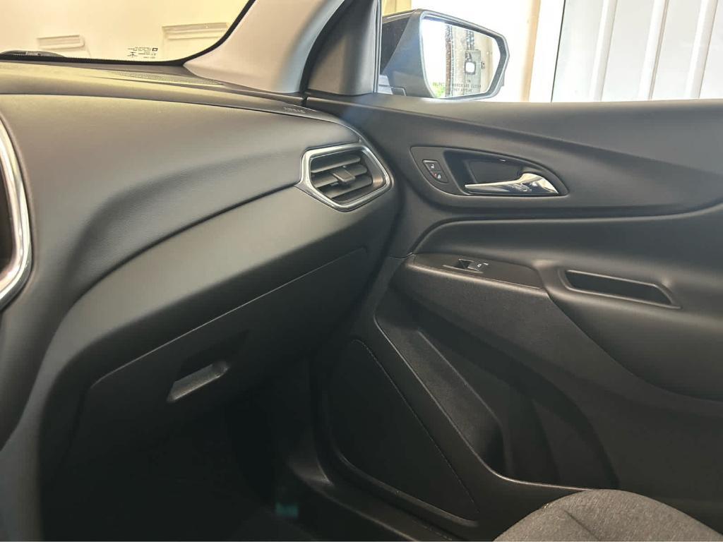 used 2022 Chevrolet Equinox car, priced at $20,290