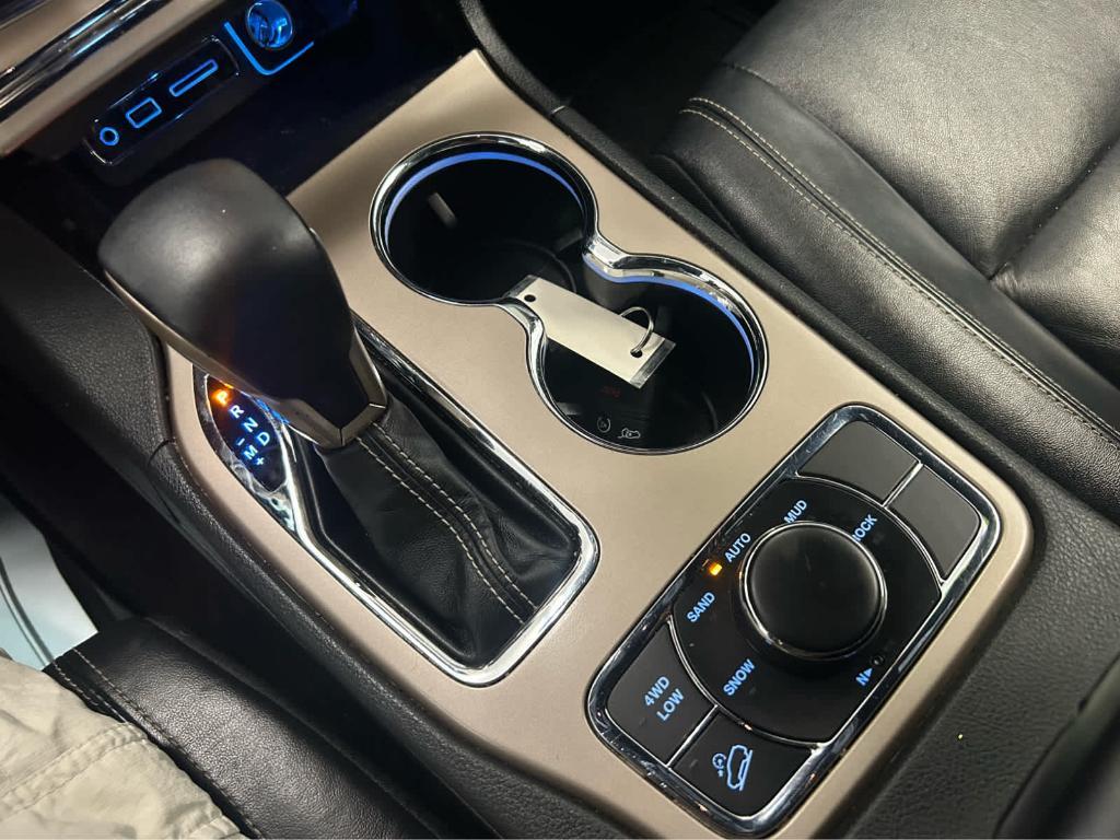 used 2016 Jeep Grand Cherokee car, priced at $15,180