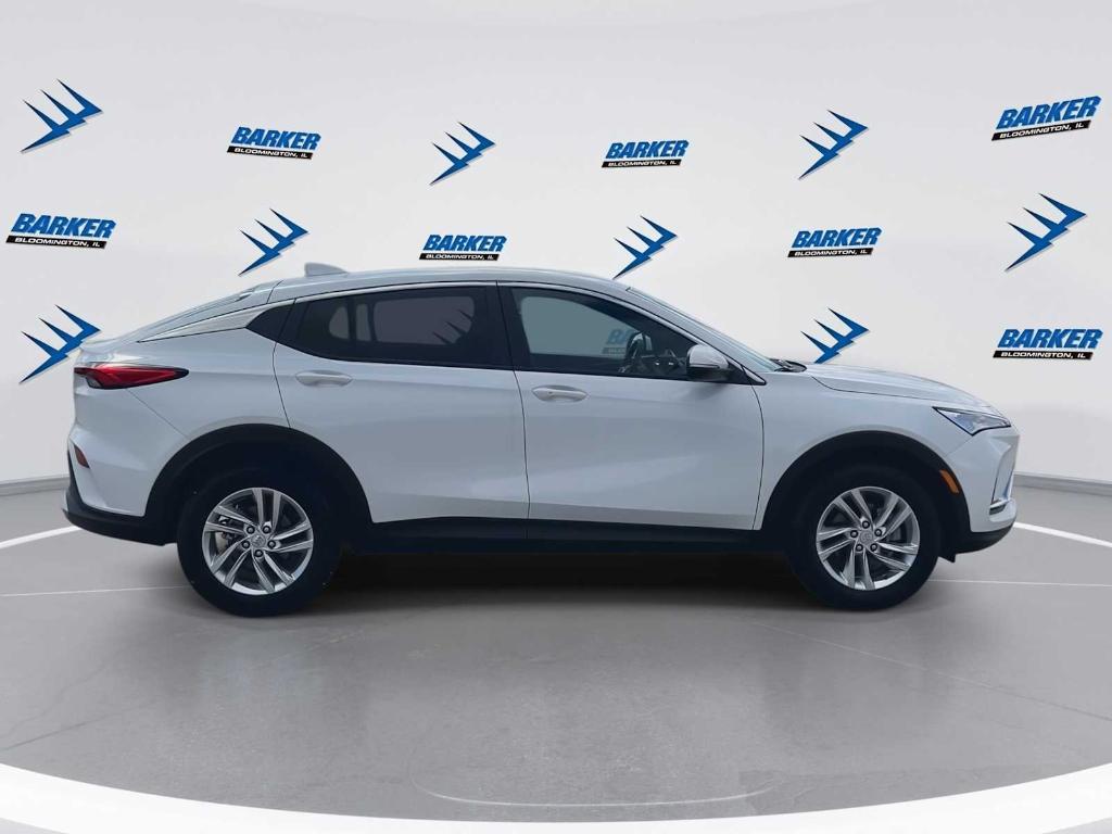 new 2025 Buick Envista car, priced at $23,419