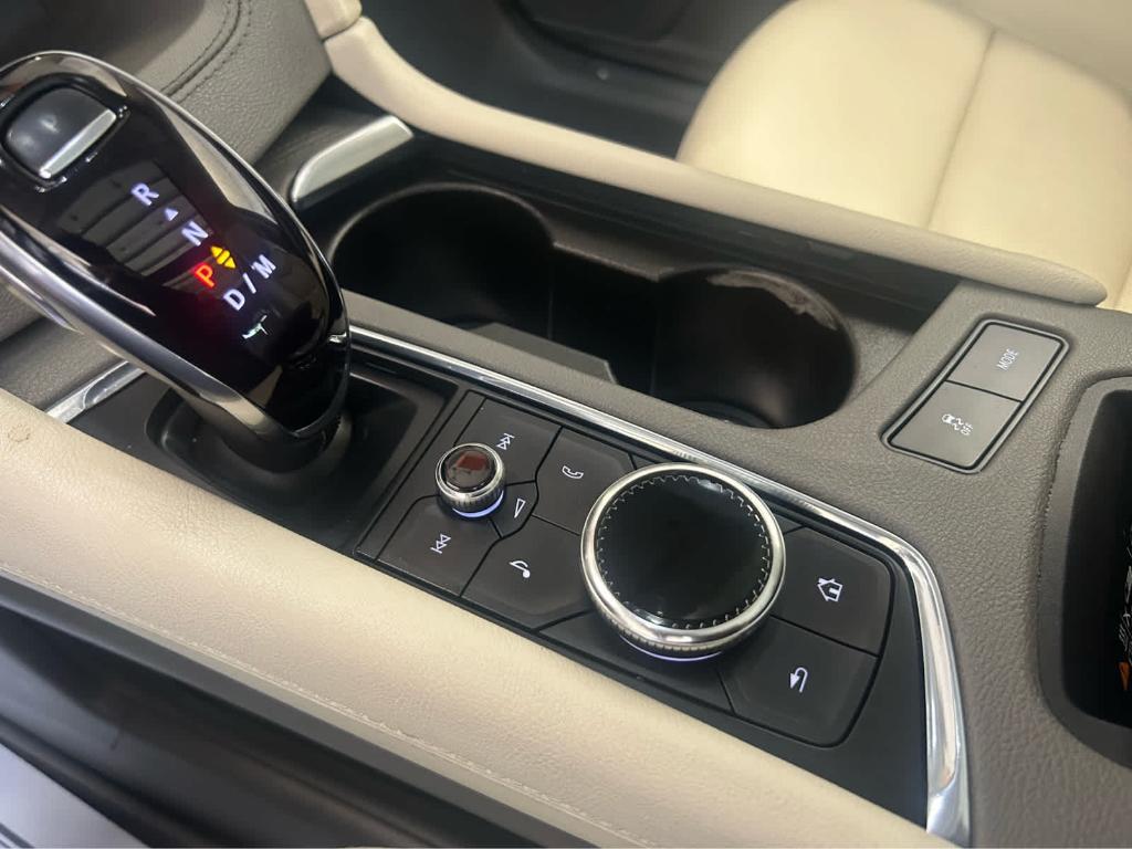 used 2022 Cadillac XT5 car, priced at $36,930