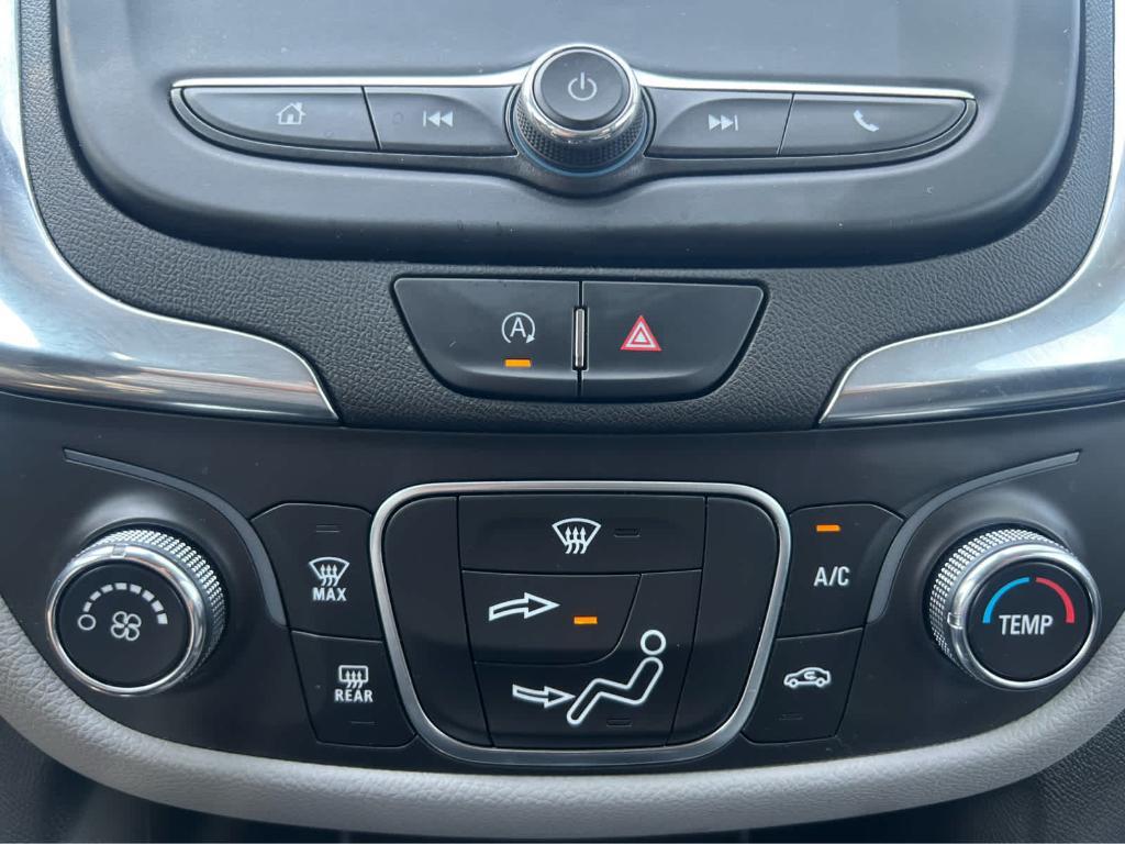 used 2023 Chevrolet Equinox car, priced at $21,390