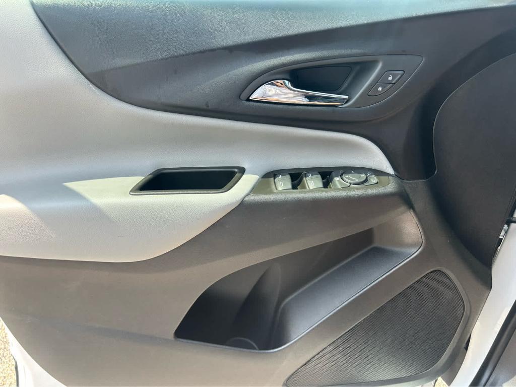 used 2023 Chevrolet Equinox car, priced at $21,390