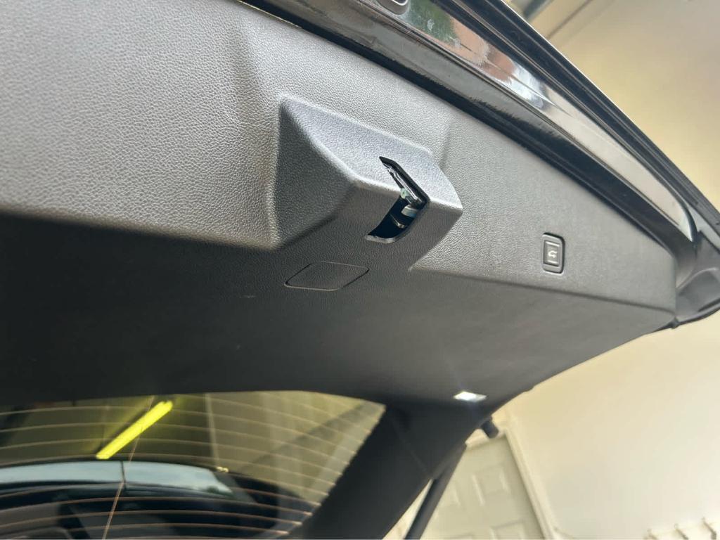 used 2023 Cadillac XT6 car, priced at $45,687