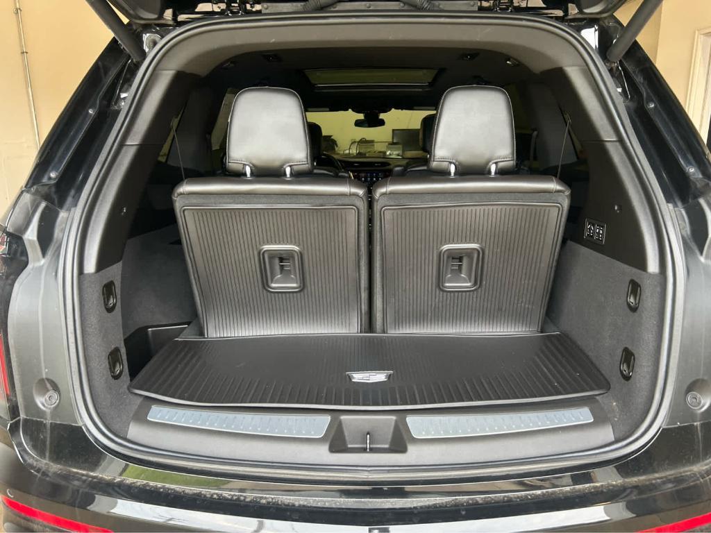 used 2023 Cadillac XT6 car, priced at $45,687