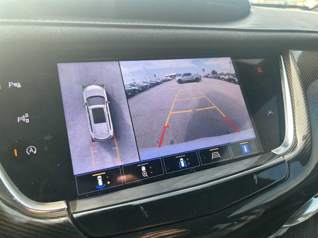 used 2021 Cadillac XT6 car, priced at $24,260