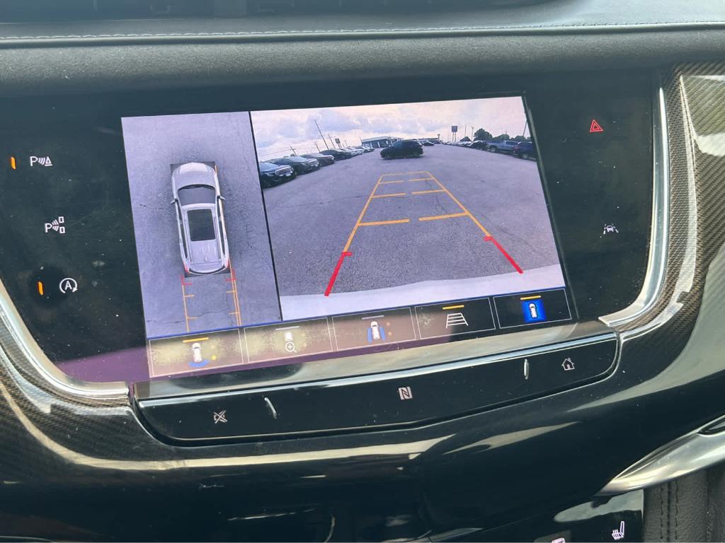 used 2021 Cadillac XT6 car, priced at $26,290