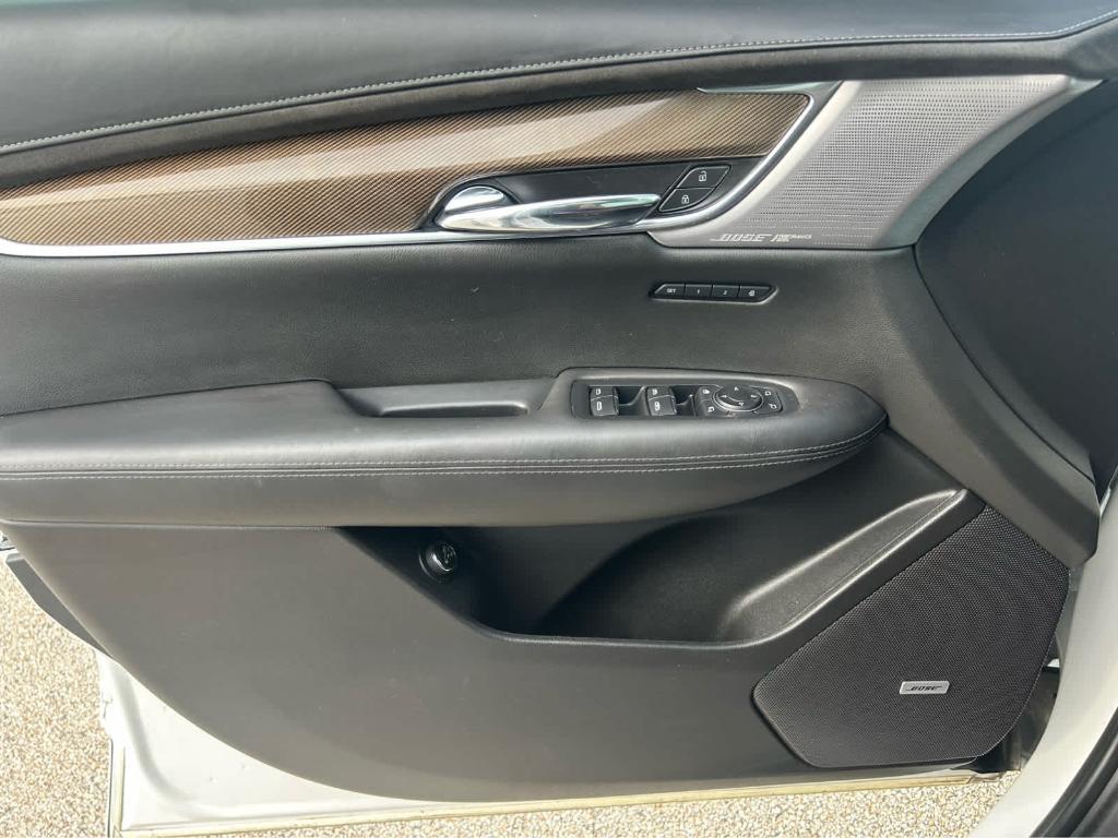 used 2021 Cadillac XT6 car, priced at $26,290