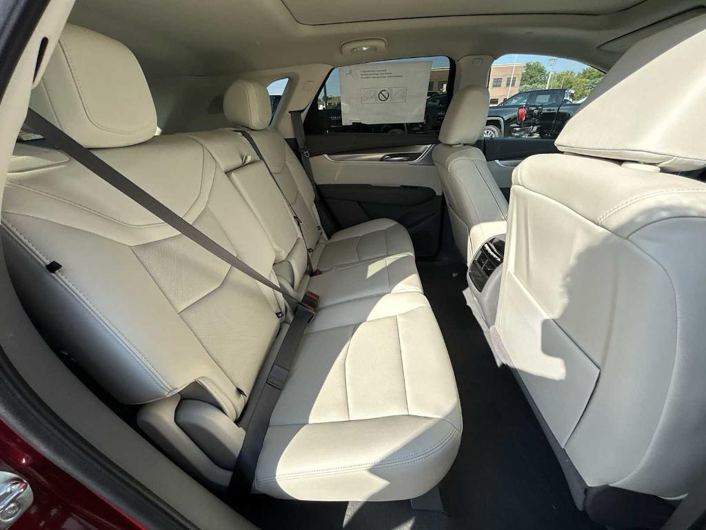 new 2025 Cadillac XT5 car, priced at $59,790
