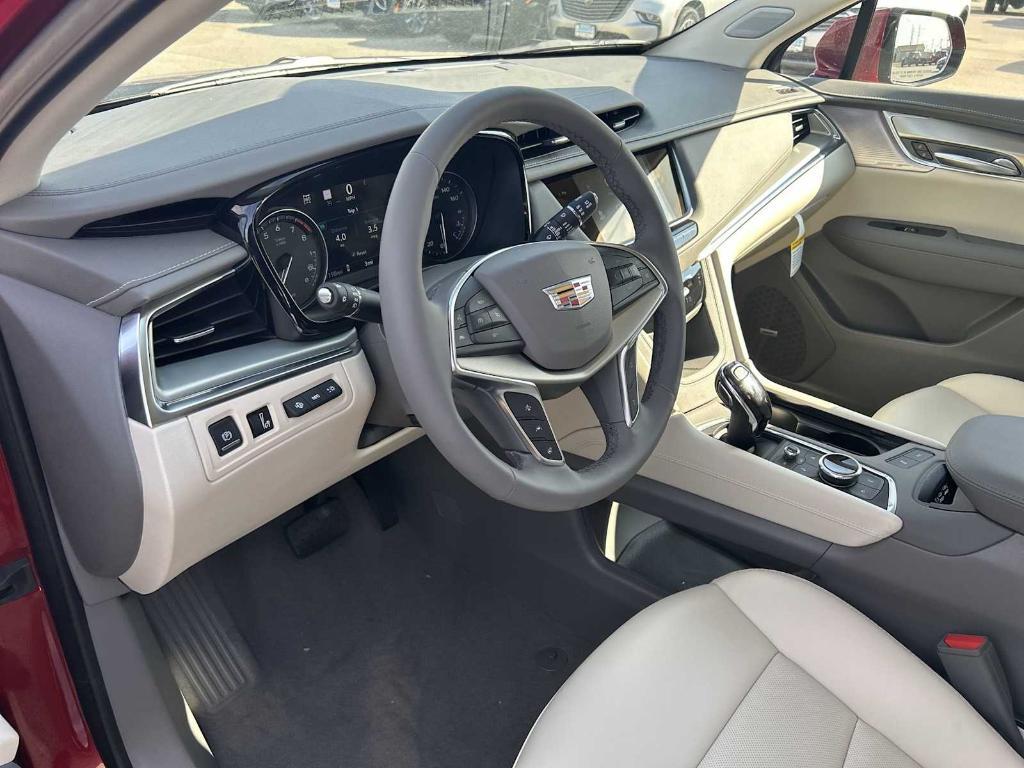 new 2025 Cadillac XT5 car, priced at $59,790