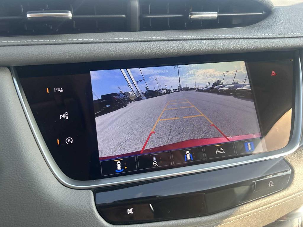 new 2025 Cadillac XT5 car, priced at $59,790