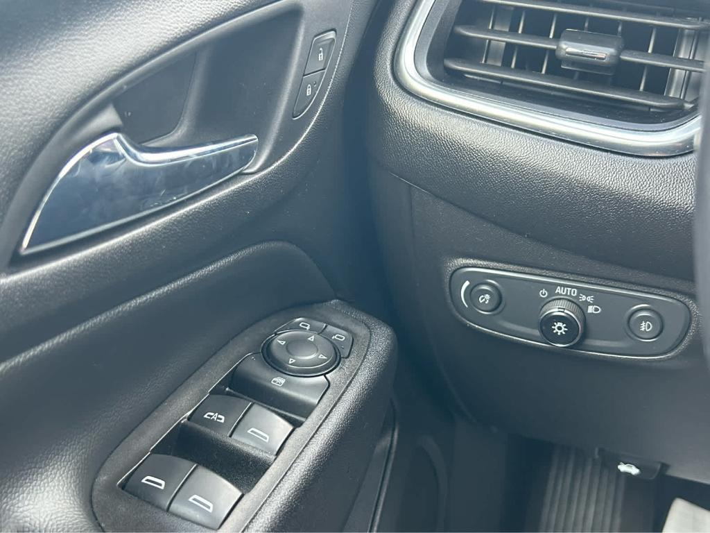 used 2020 Chevrolet Equinox car, priced at $17,190