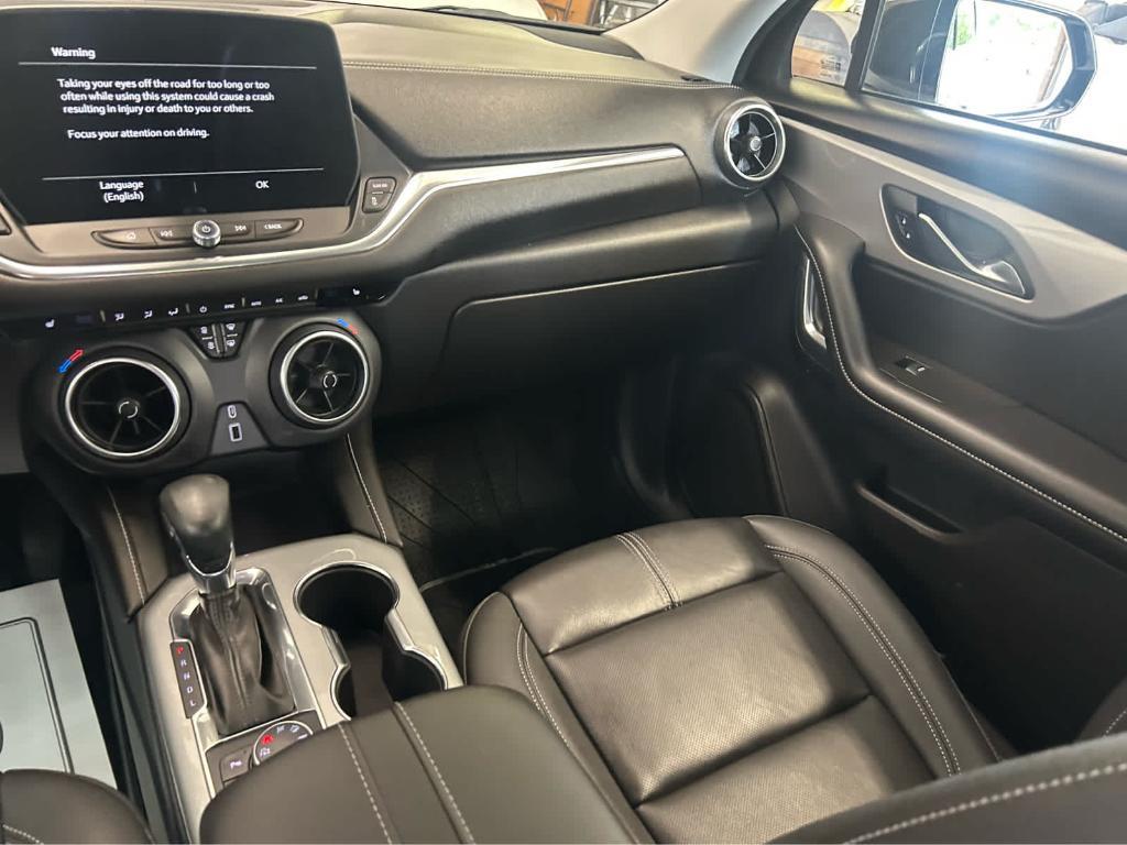 used 2023 Chevrolet Blazer car, priced at $35,990