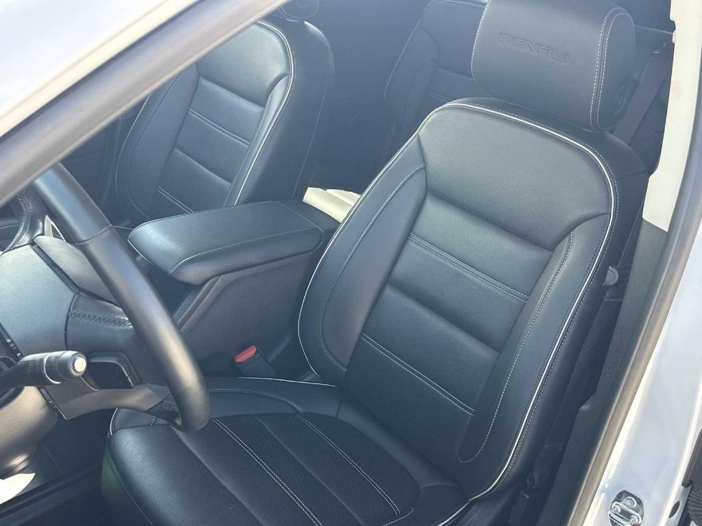used 2023 GMC Acadia car, priced at $30,660