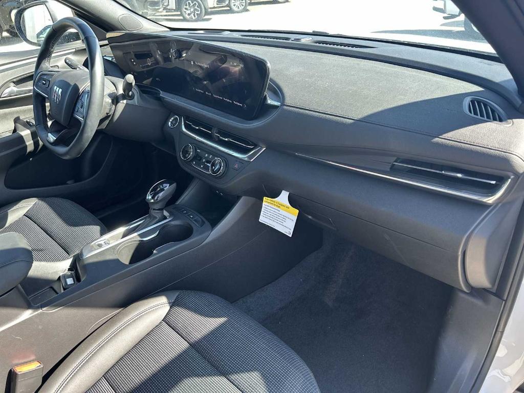 new 2025 Buick Envista car, priced at $22,590
