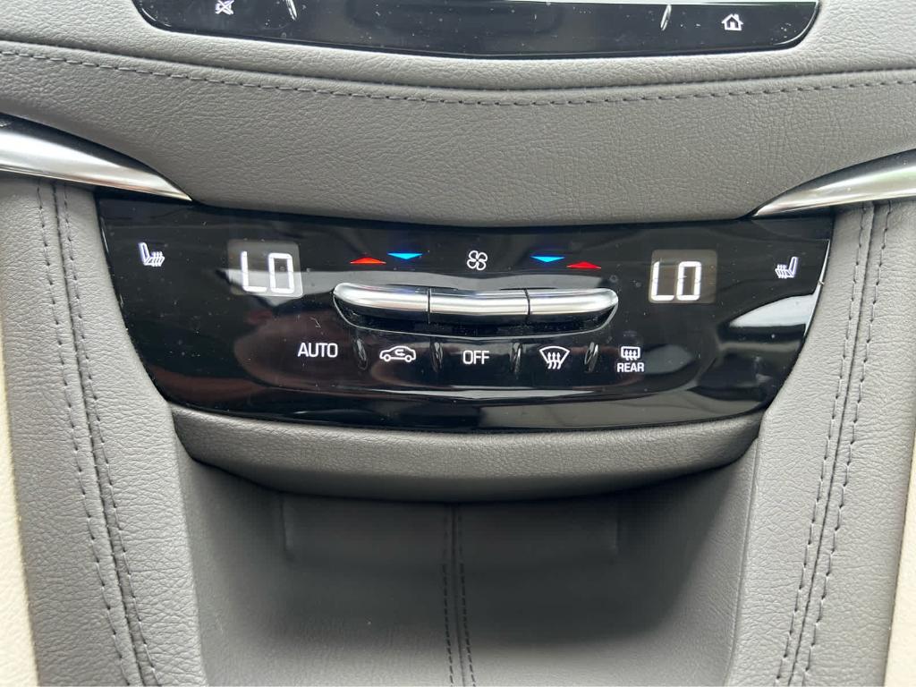 used 2025 Cadillac XT5 car, priced at $39,590