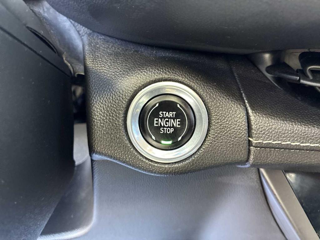 used 2022 Buick Envision car, priced at $29,990