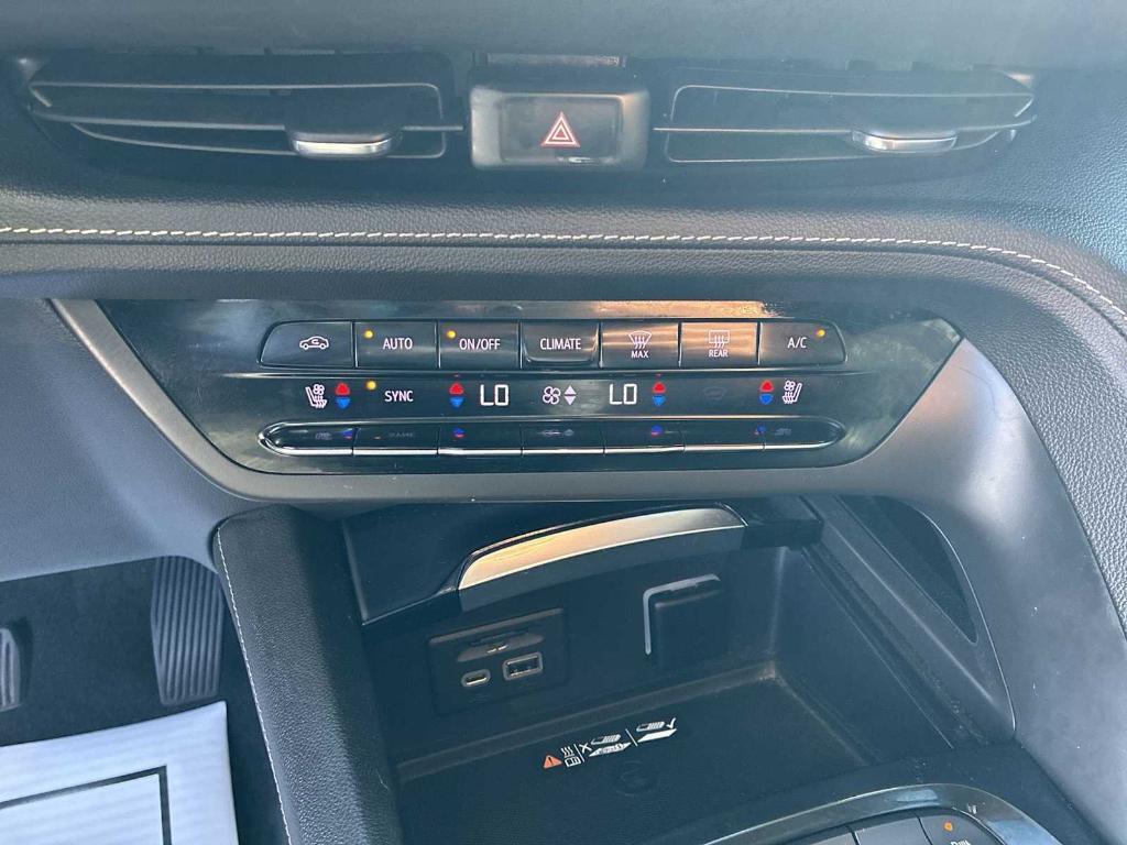 used 2022 Buick Envision car, priced at $29,990