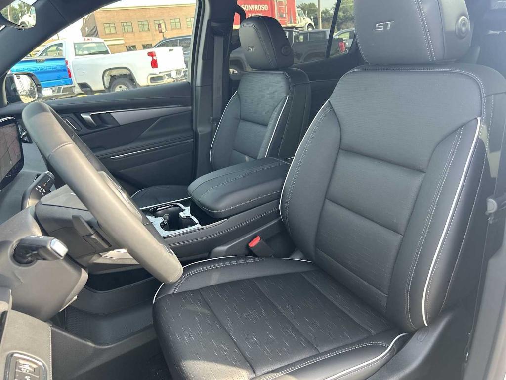 new 2026 Buick Enclave car, priced at $54,531
