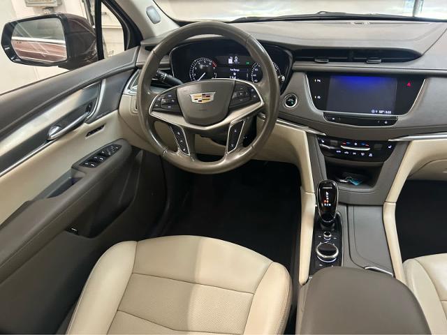 used 2022 Cadillac XT5 car, priced at $32,961