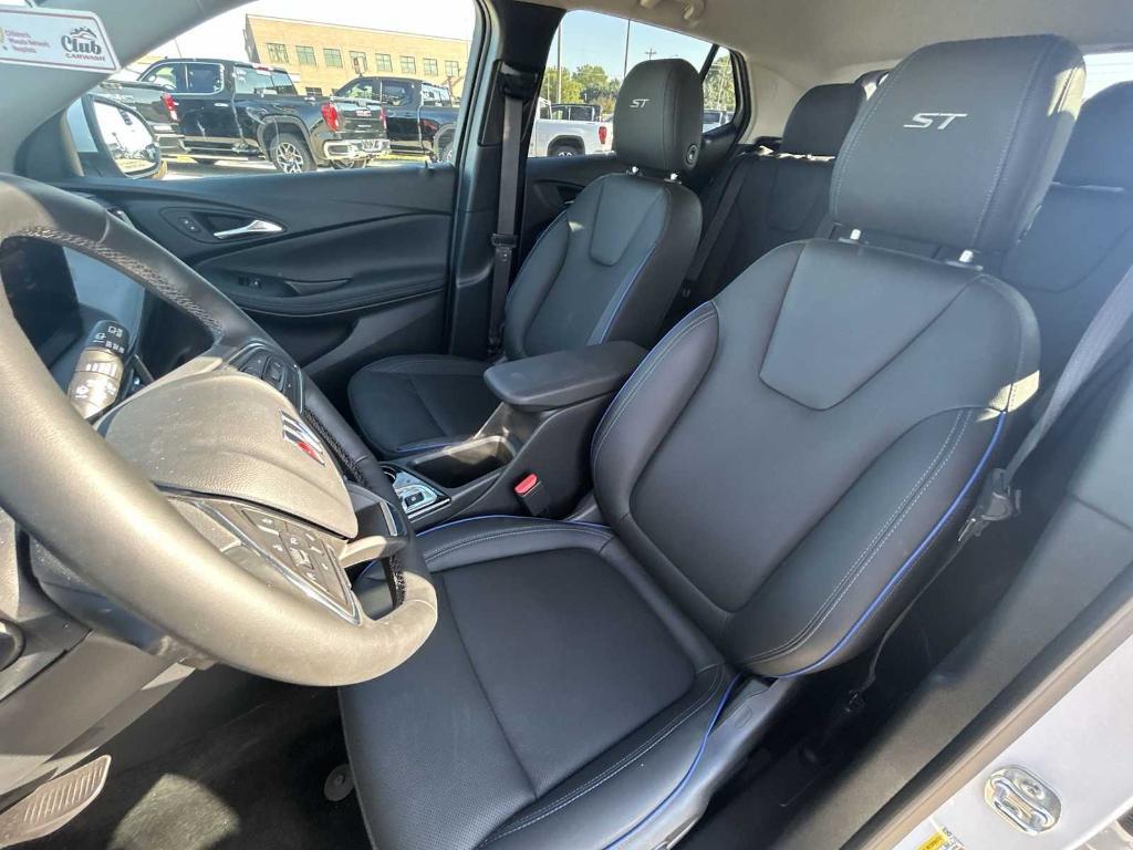 new 2026 Buick Encore GX car, priced at $28,623