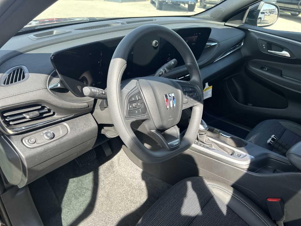 new 2025 Buick Envista car, priced at $22,587