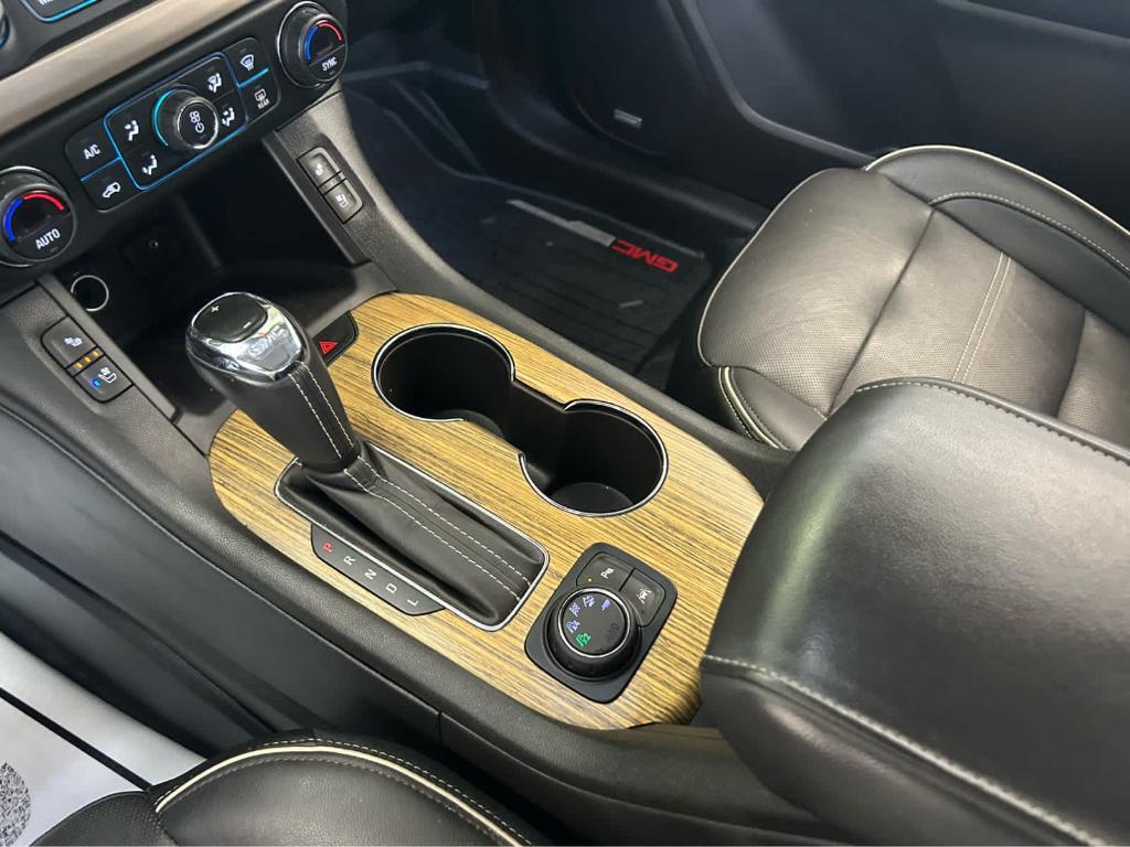 used 2019 GMC Acadia car, priced at $25,595