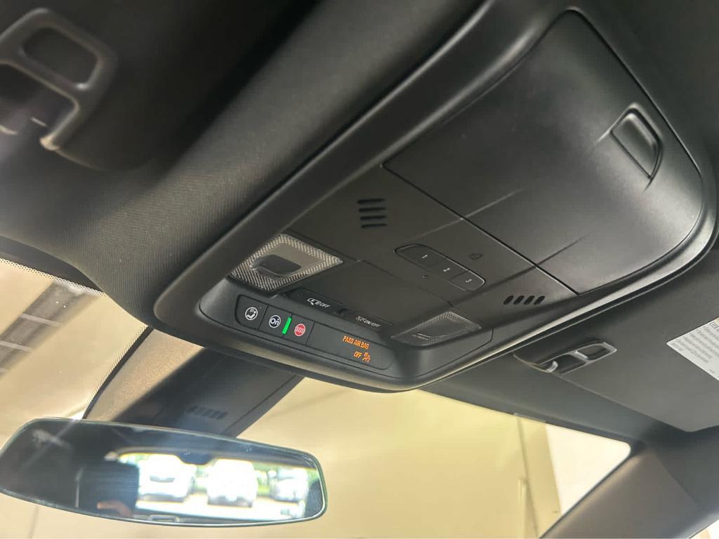used 2024 Cadillac XT5 car, priced at $36,490