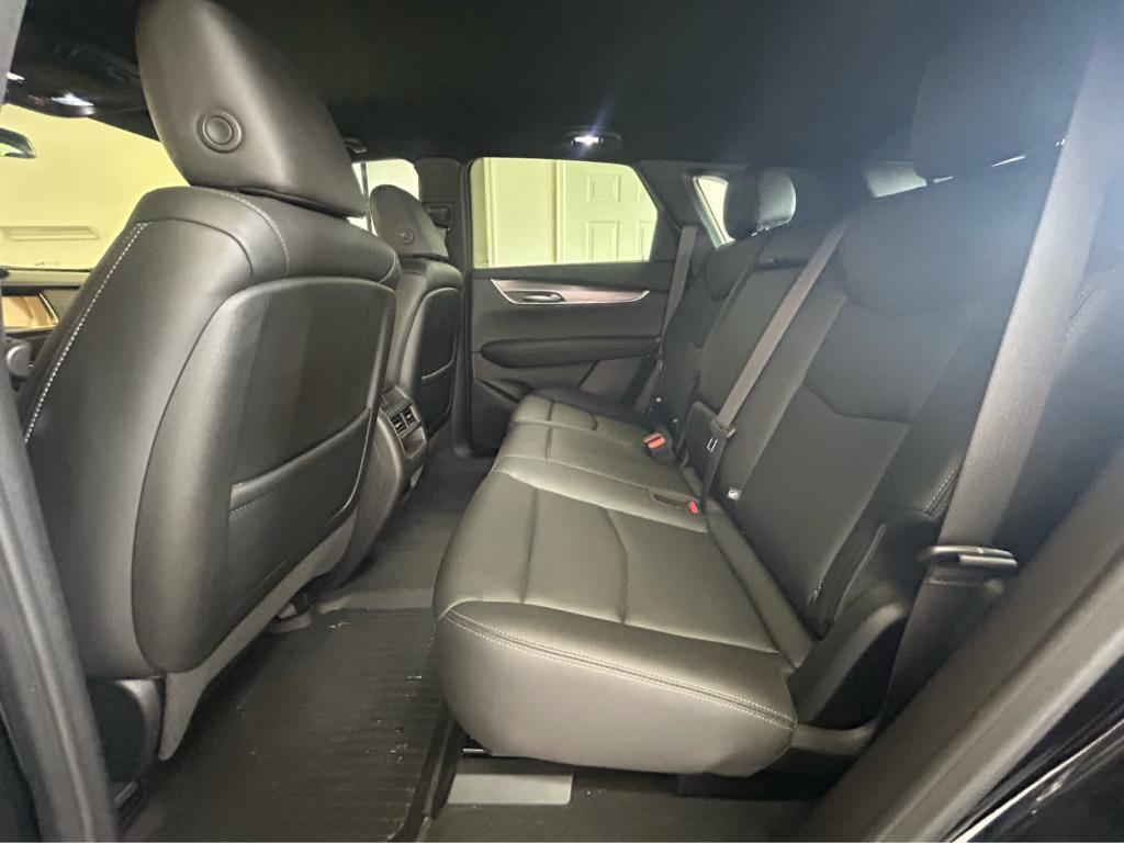 used 2024 Cadillac XT5 car, priced at $36,490