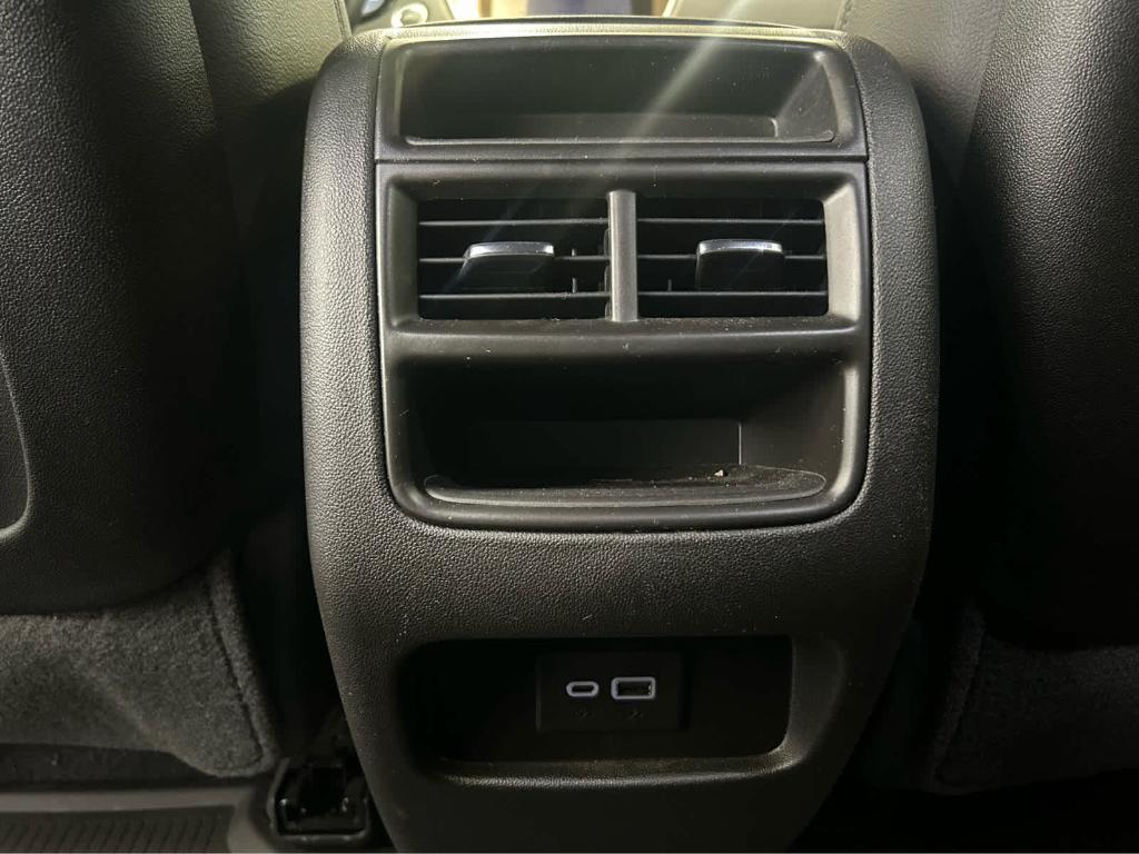 used 2024 Cadillac XT5 car, priced at $36,490