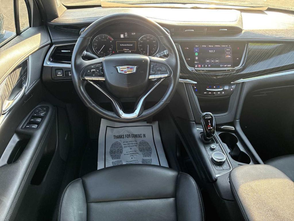 used 2025 Cadillac XT6 car, priced at $43,760