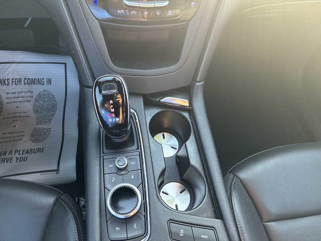 used 2025 Cadillac XT6 car, priced at $43,760