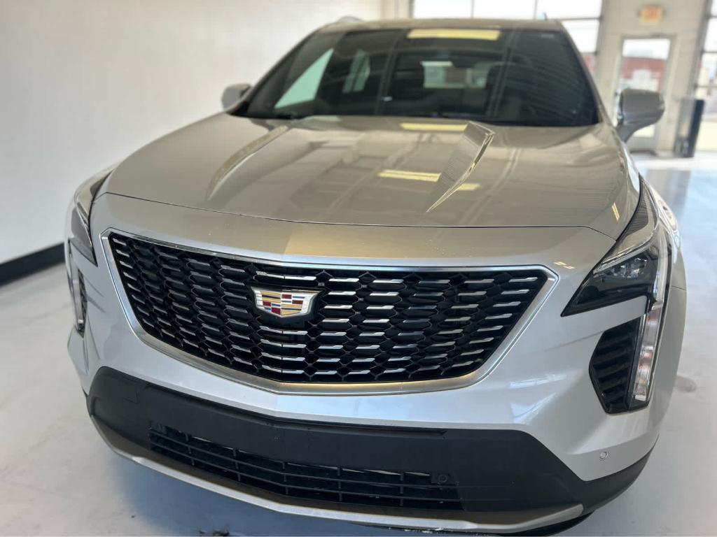 used 2022 Cadillac XT4 car, priced at $30,990