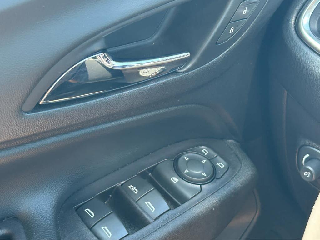 used 2020 Chevrolet Equinox car, priced at $21,490