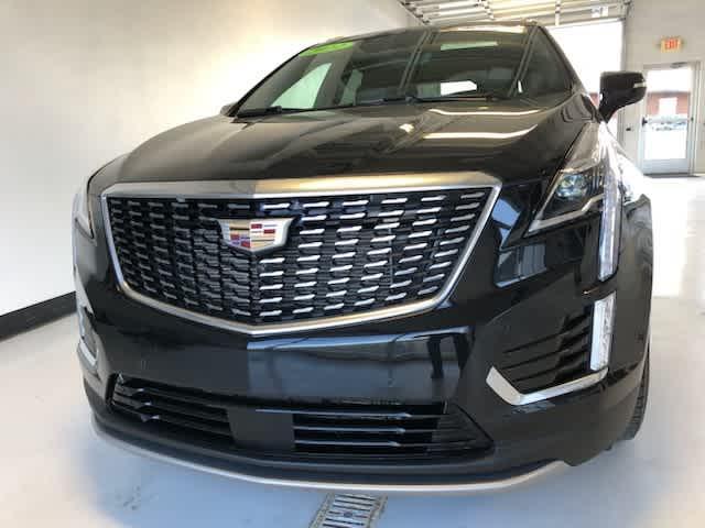 used 2022 Cadillac XT5 car, priced at $34,390