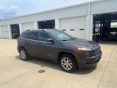 used 2015 Jeep Cherokee car, priced at $12,780
