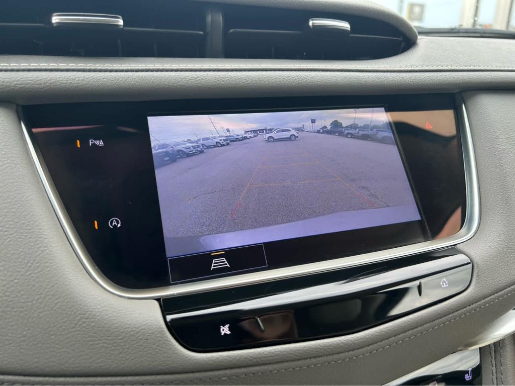 used 2023 Cadillac XT5 car, priced at $35,080