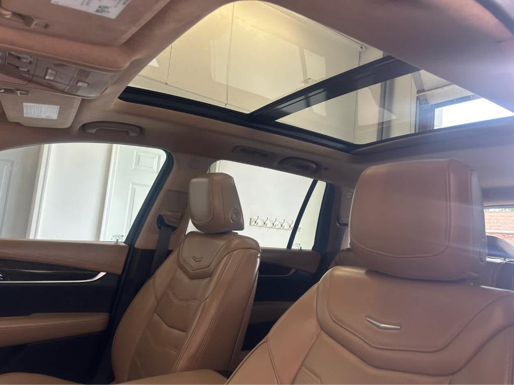 used 2021 Cadillac XT6 car, priced at $33,990