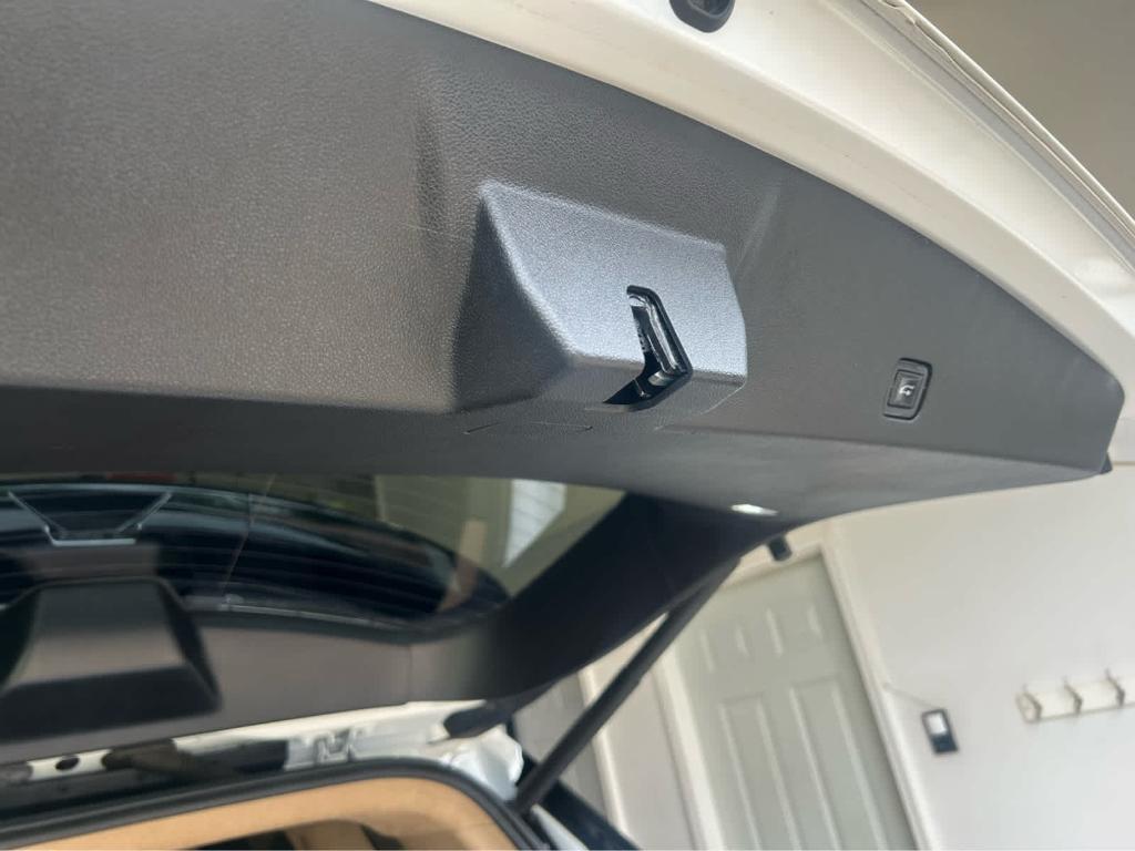 used 2021 Cadillac XT6 car, priced at $33,990