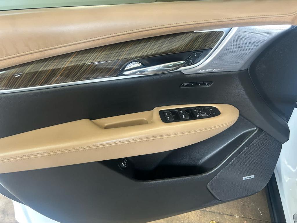 used 2021 Cadillac XT6 car, priced at $33,990