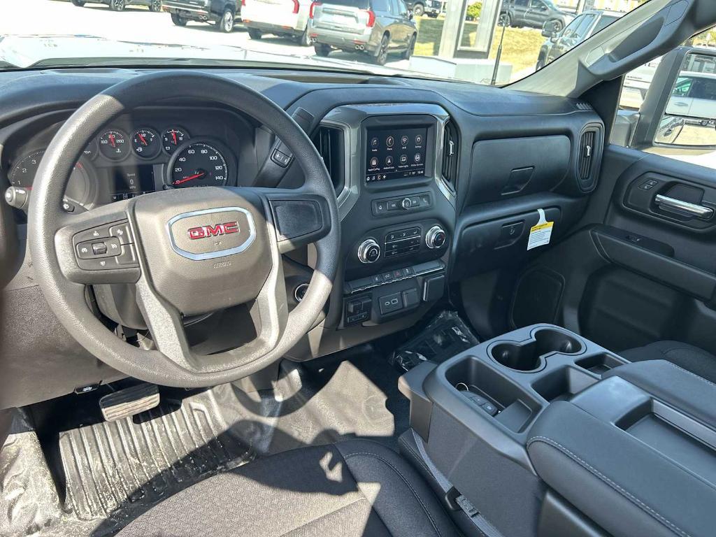 new 2025 GMC Sierra 2500 car, priced at $47,462