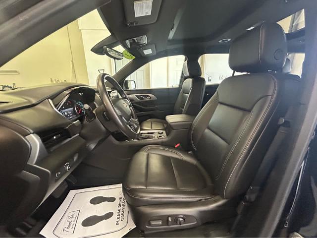 used 2022 Chevrolet Traverse car, priced at $34,889