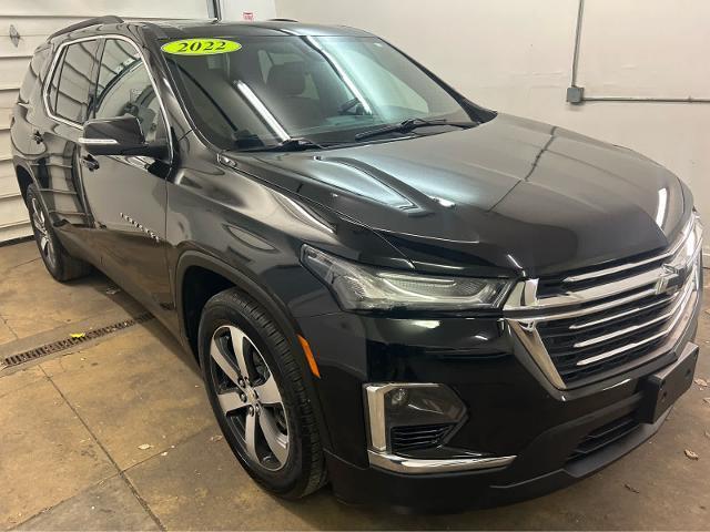 used 2022 Chevrolet Traverse car, priced at $34,889
