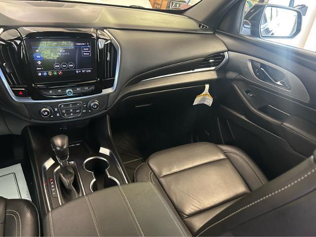 used 2022 Chevrolet Traverse car, priced at $34,889