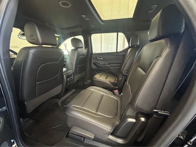 used 2022 Chevrolet Traverse car, priced at $34,889