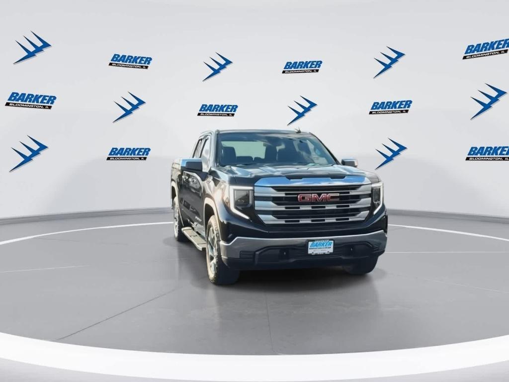 used 2023 GMC Sierra 1500 car, priced at $38,190
