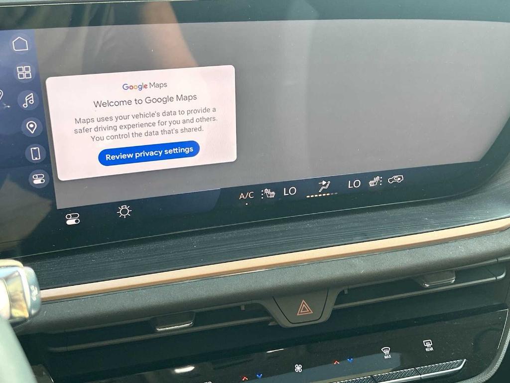 new 2025 Buick Envision car, priced at $38,240